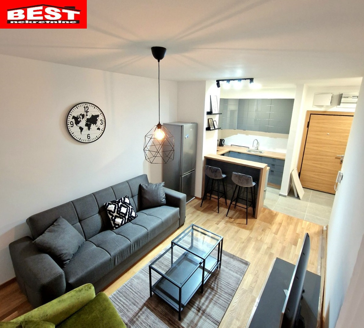plac - NOVI SAD - CARA DUŠANA - 9101544